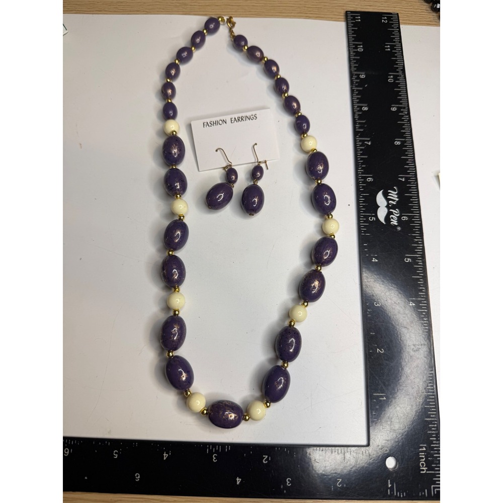 Purple Gold Fleck Cream Beaded Necklace and Earring Set Gold Tone 22 Inch